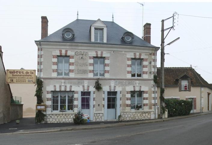 Hotel De La Bonnaventure Mazange Exterior photo